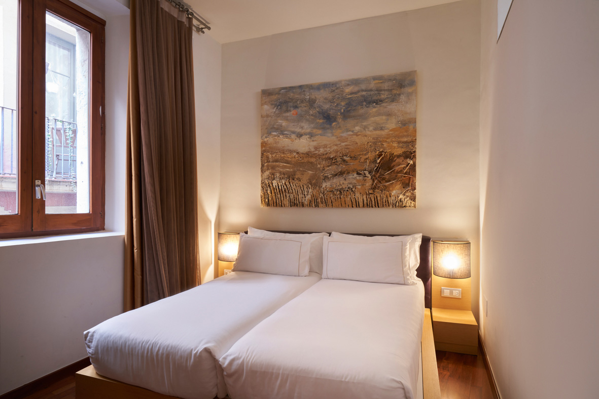 Bed of the Suite of the Mercer House Bòria BCN