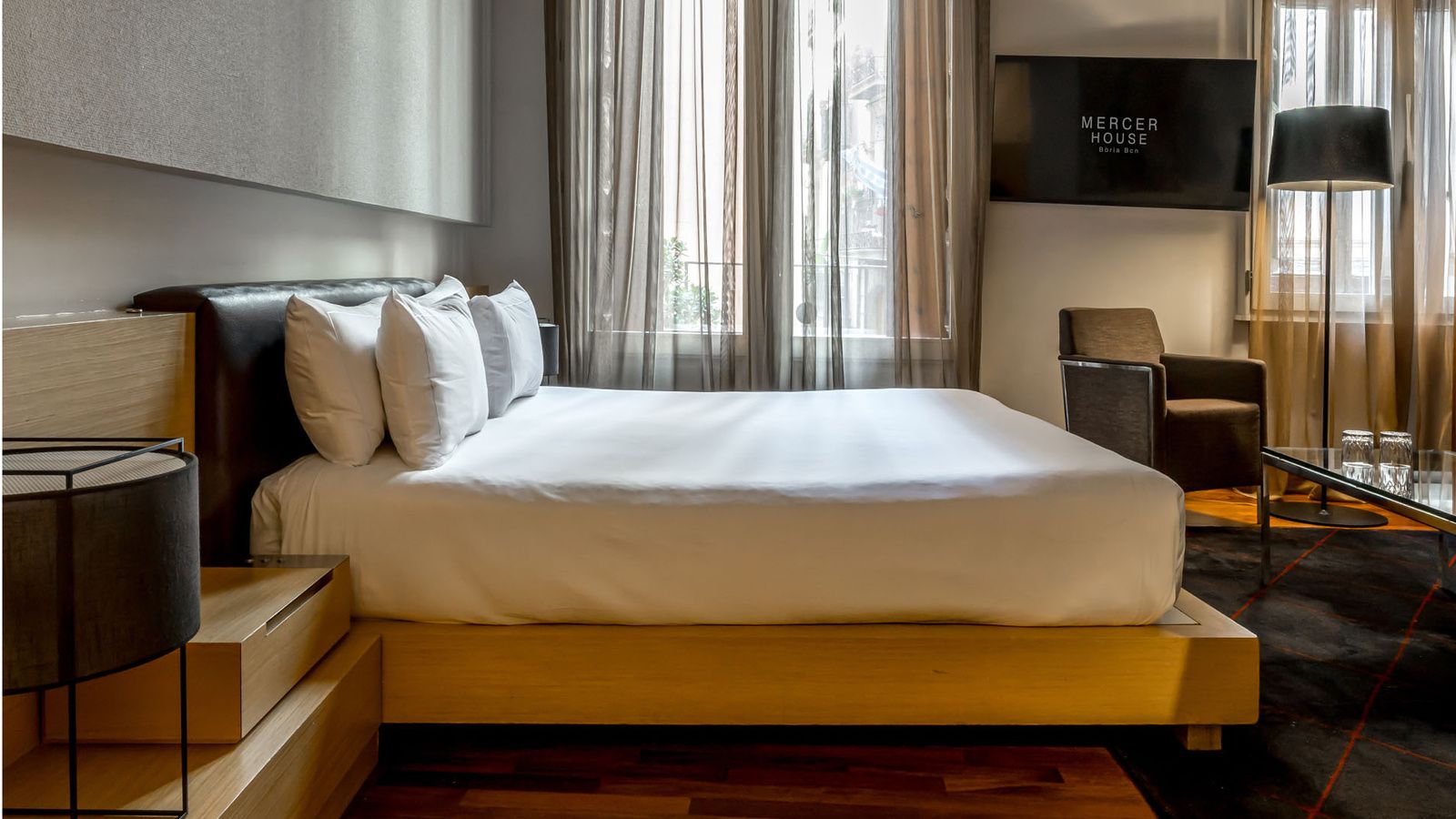 Bedroom of the Mercer House Bòria BCN