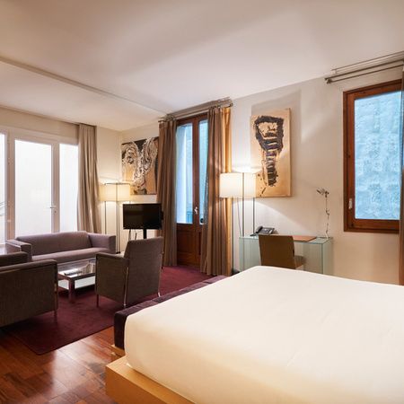 Wide room of the Mercer House Bòria BCN