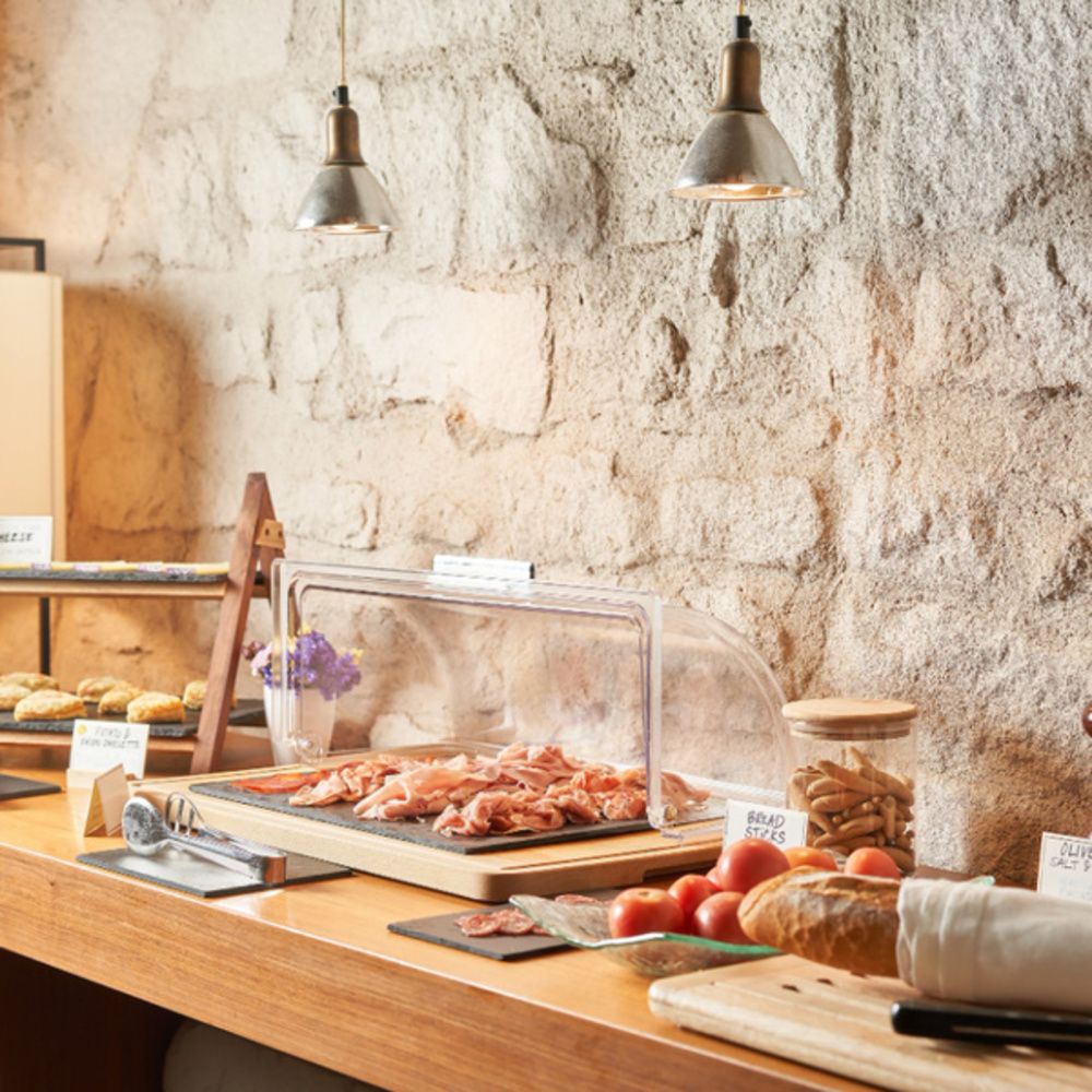 Buffet breakfast at the Hotel Mercer House Bòria BCN